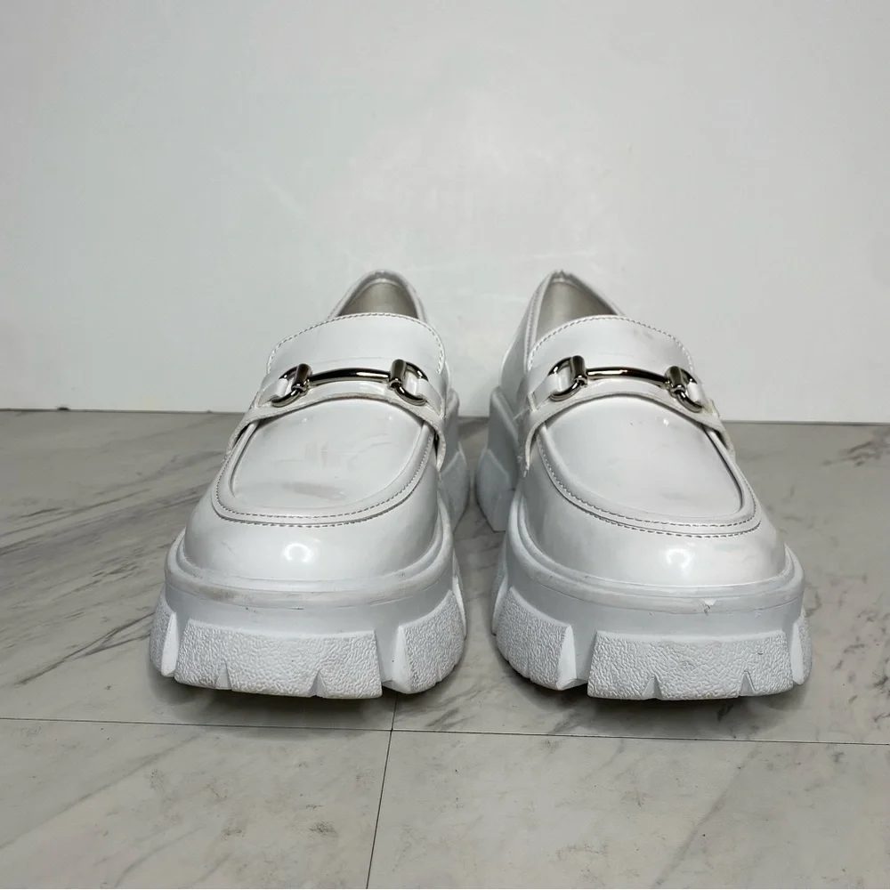 Steve Madden Trifecta Lug Sole Platform White Loafer 9 1/2